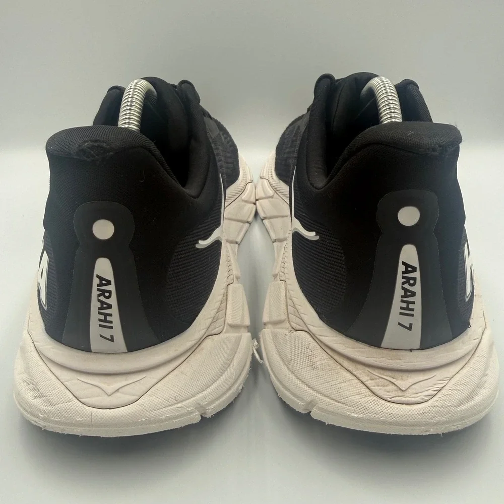 Hoka One One Arahi 7 Running Shoes Black White Men's Size 11 D Athletic Sneakers
